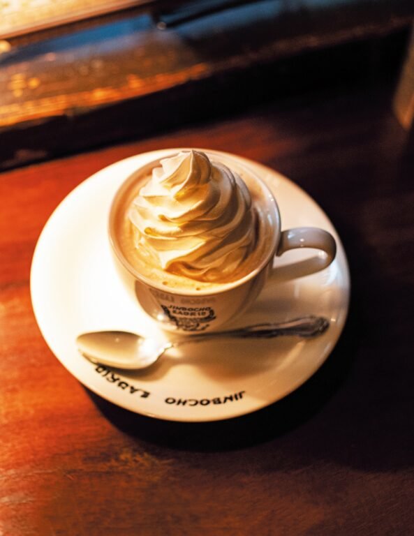 ウィンナーコーヒー「元祖の店」も! 歴史と思いがつまった“レトロ喫茶”4選