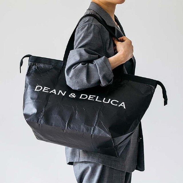 「DEAN＆DELUCA」の大容量バッグは旅行にぴったり！おしゃれで機能性も抜群。