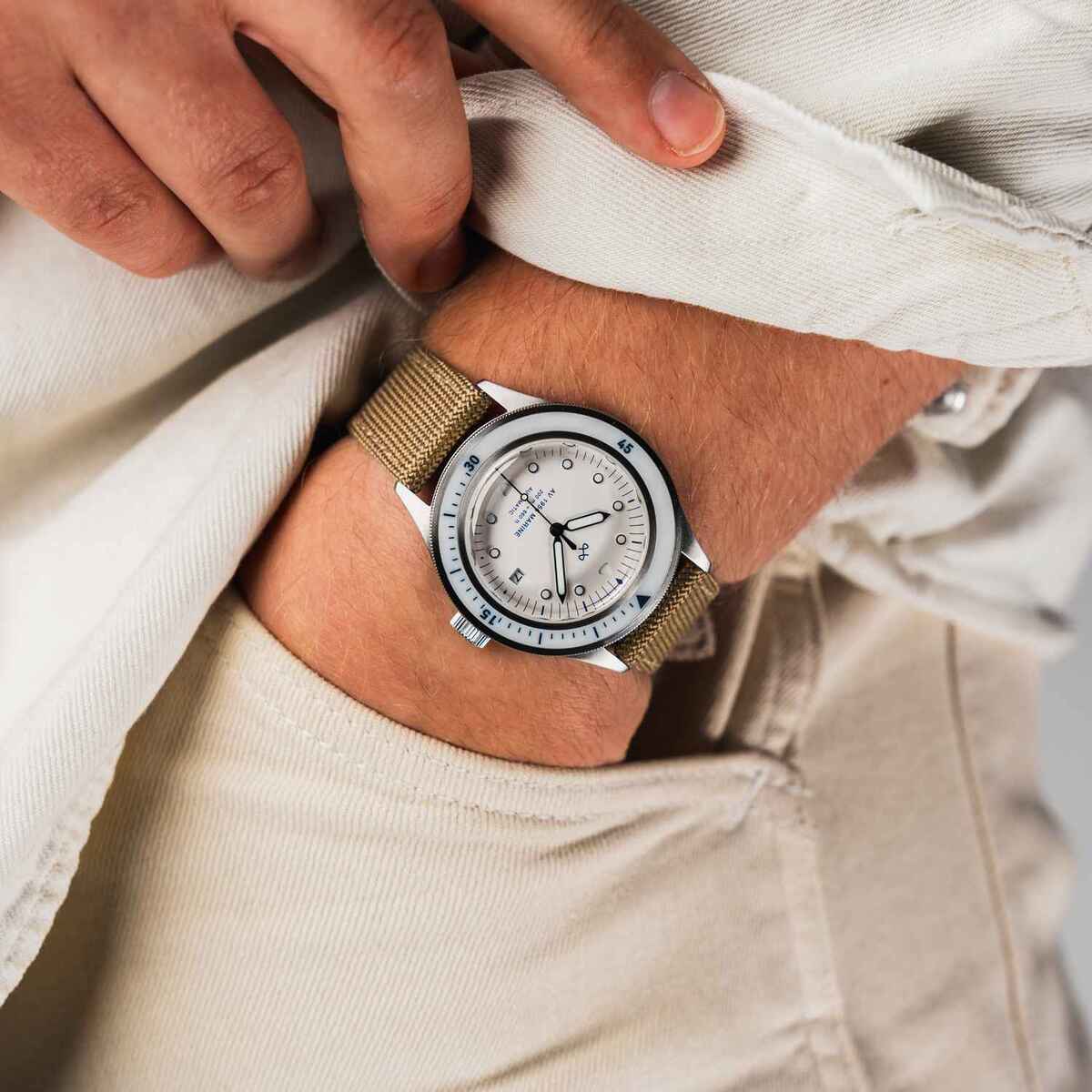 北欧腕時計ブランド「About Vintage」から、機械式ダイバーズウォッチ登場 – ホワイトは100本限定生産