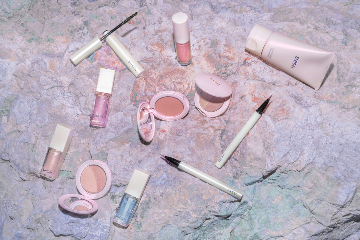 SNIDEL BEAUTYに「Summer Makeup Collection」が2回にわたり登場