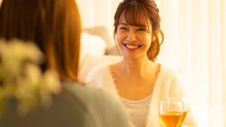 実は知らない！？飲み会の最後まで残っている女子がモテない理由3つ