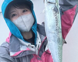 「多摩川で釣った魚」や「野草」で飢えをしのいでいたアイドルに聞く、極貧時代に「一番ツラかったこと」