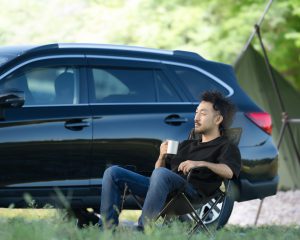 「キャンプ場をホテル代わりにして…」夫が車中泊キャンプを始めた“ゲスすぎる”目的に妻は