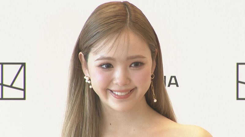 【藤田ニコル】 ニコル流・あか抜けメソッド 初の美容本 「みんなで『かわいい！』って褒め合って高め合いたい」