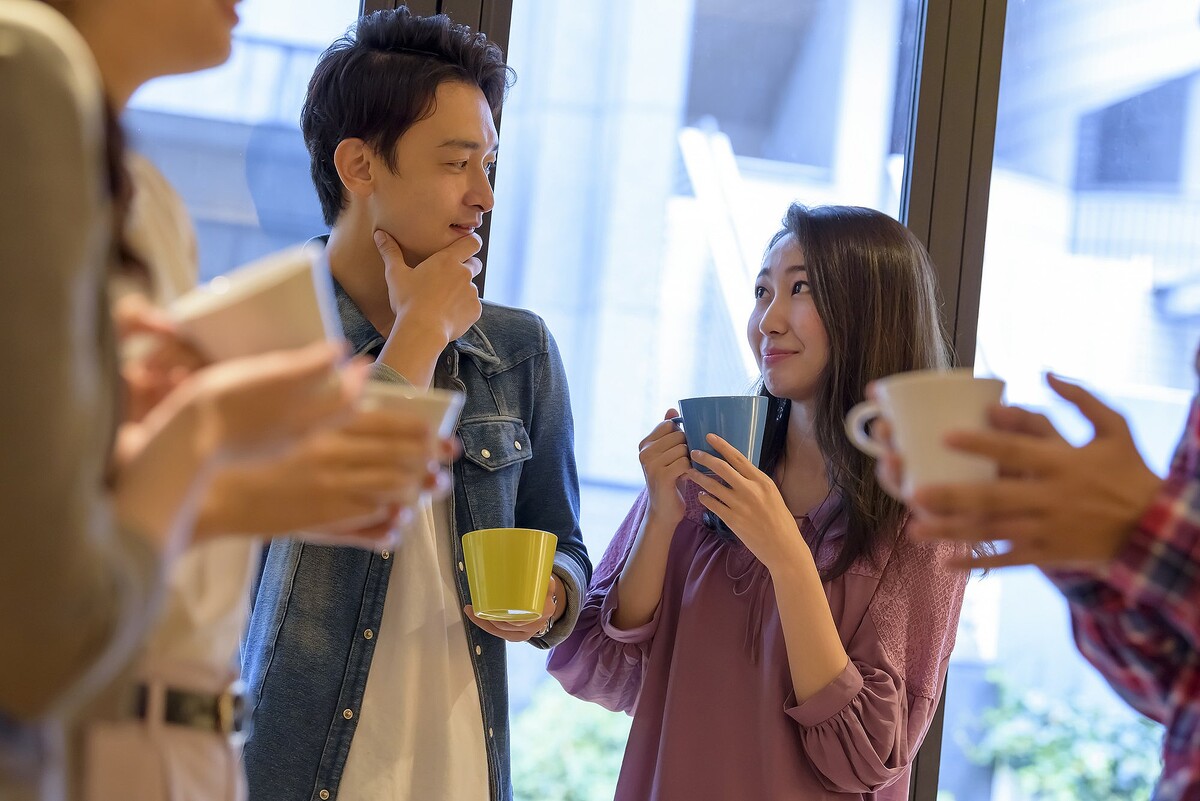 初対面の男女でも会話が盛り上がる「魔法の5文字」とは？
