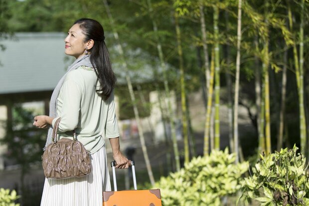 意外と知らない「ひとり温泉旅」のおすすめシーズン。狙い目は連休後の予約がお得