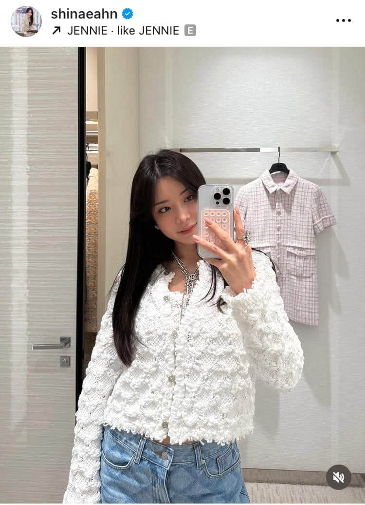 引退した韓国の美女ゴルファー、ミニスカなびかせナイスショット！ 久しぶりのゴルフ満喫