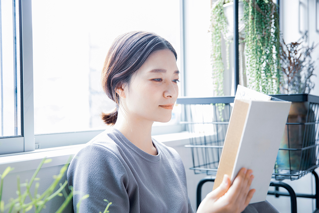 朝ドラ「あんぱん」の題材アンパンマン以外も注目！ 絵本セラピストが選ぶ大人になった今こそ読みたい絵本4選