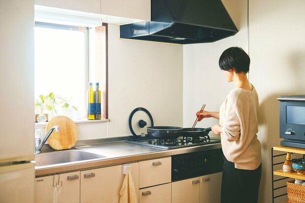 50代ひとり暮らしの「キッチン＆クローゼット」収納。優秀グッズで、使いやすさアップ！