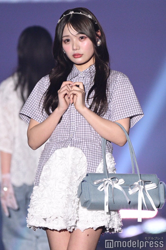 熊本出身・CUTIE STREET古澤里紗、地元凱旋ランウェイで圧倒的透明感放つ【TGC熊本2025】