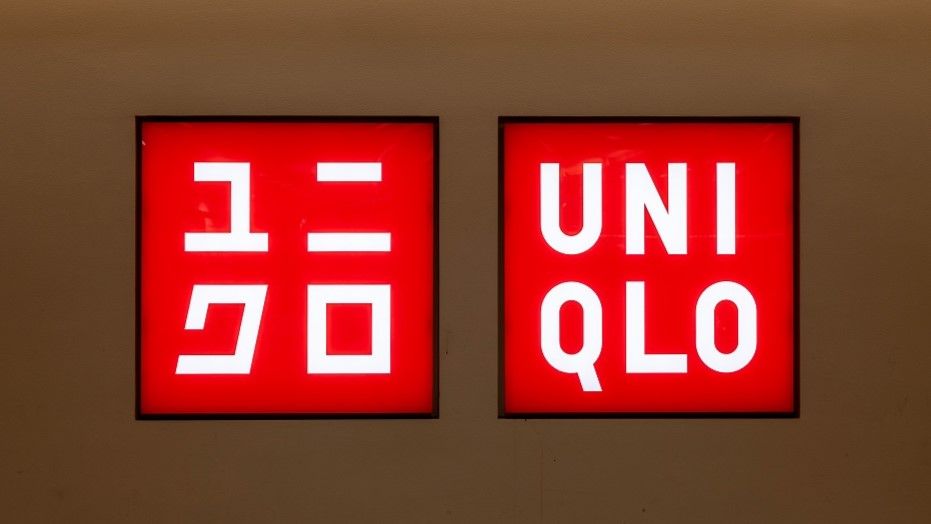 これぞユニクロの真骨頂！他店なら数倍の価格で当然＜最高級シャツ＞が2990円に…「待った甲斐が」「みんなが購入するのも分かる」「セットアップでさらに高見え」