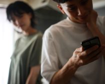 「夫が全然気がつかない…」察してくれない夫にイライラする36歳女性。ちょっとしたことで幸せな夫婦生活を取り戻したワケ