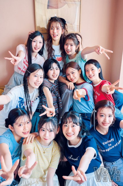 櫻坂46・三期生全員で『ViVi』登場 ユニット別で個性あふれるTシャツコーデ インタビューでは“珍回答”連発