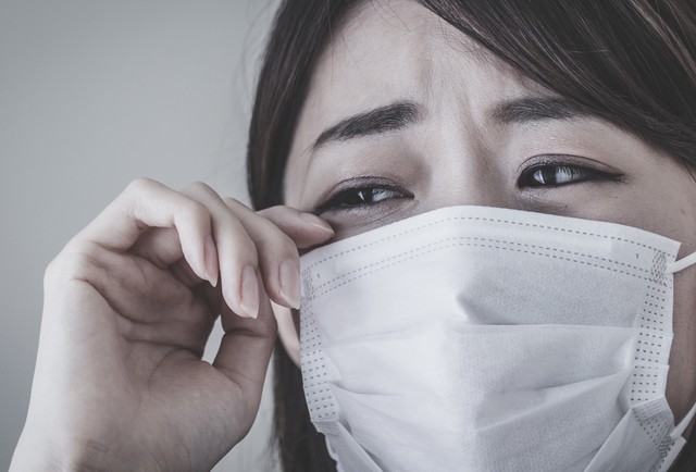 目の周りに塗れば、花粉対策に効果あり！？ 製薬会社が「活用方法」を解説