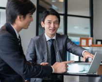「嫌われやすい人の話し方」に共通する3つの特徴。特に気をつけたいのは“職場での一言”：4月に読みたい記事