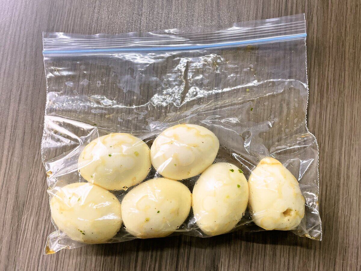 【バカ旨】ヒガシマルの「うどんスープ」で味玉⁉ – 驚きのレシピに「これはすごいライフハック」「食ってみろ、マジで飛ぶぞ」の声