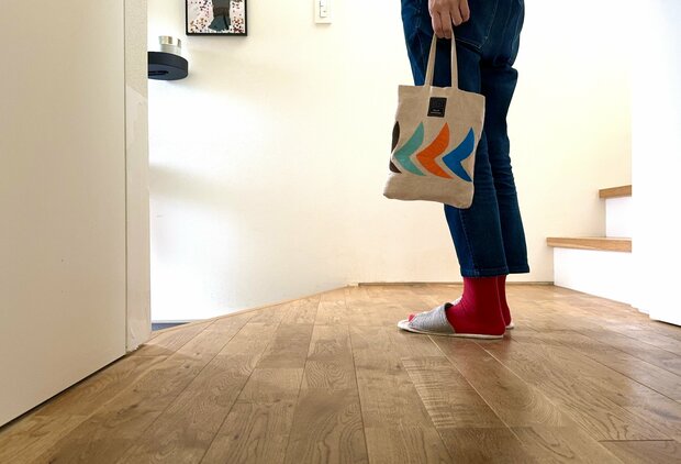 40代、「重いバッグ」を軽くする工夫。小さなトートの中身と、持つのをやめたもの：5月に読みたい記事