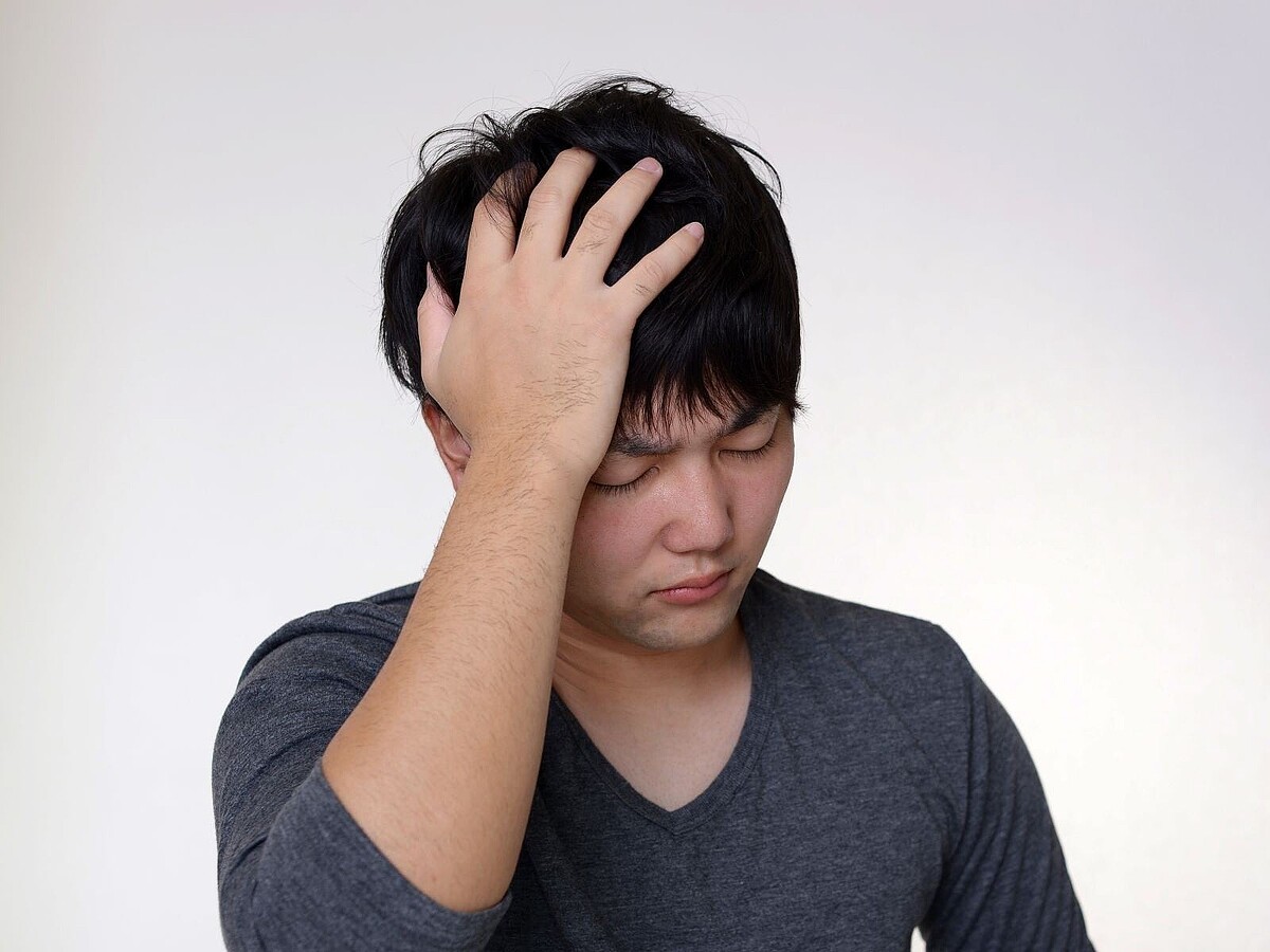 「幽霊? 幻覚?」 病院に行くべきでしょうか【精神科医が回答】