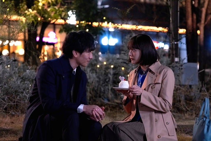 「子宮恋愛」まき（松井愛莉）＆山手（大貫勇輔）、禁断の“オフィスキス”に反響「色気すごすぎ」「沼りそう」