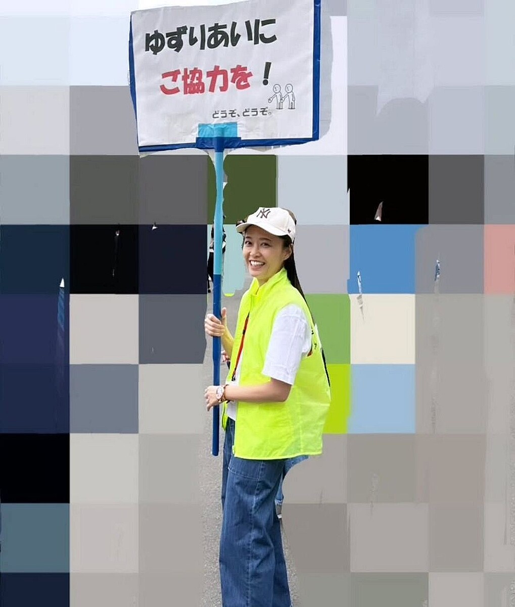 元SDNの41歳キャスター?ママ運動会お手伝い?姿に共感の声「私も自転車整理など大変でした」「頑張るお母さん」