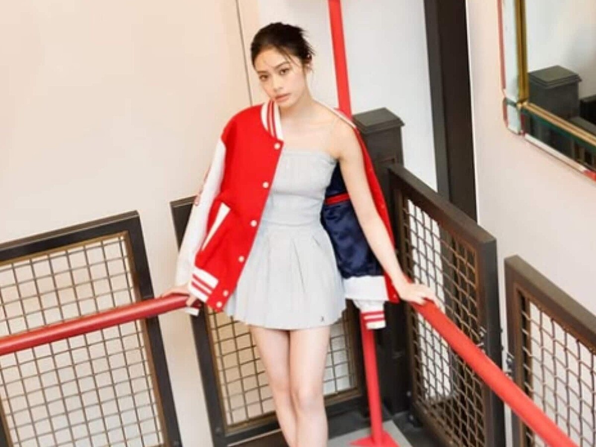 「魅力的な美脚」安斉星来、超ミニスカから美脚を披露し話題に! 「カリスマ性しか感じない」