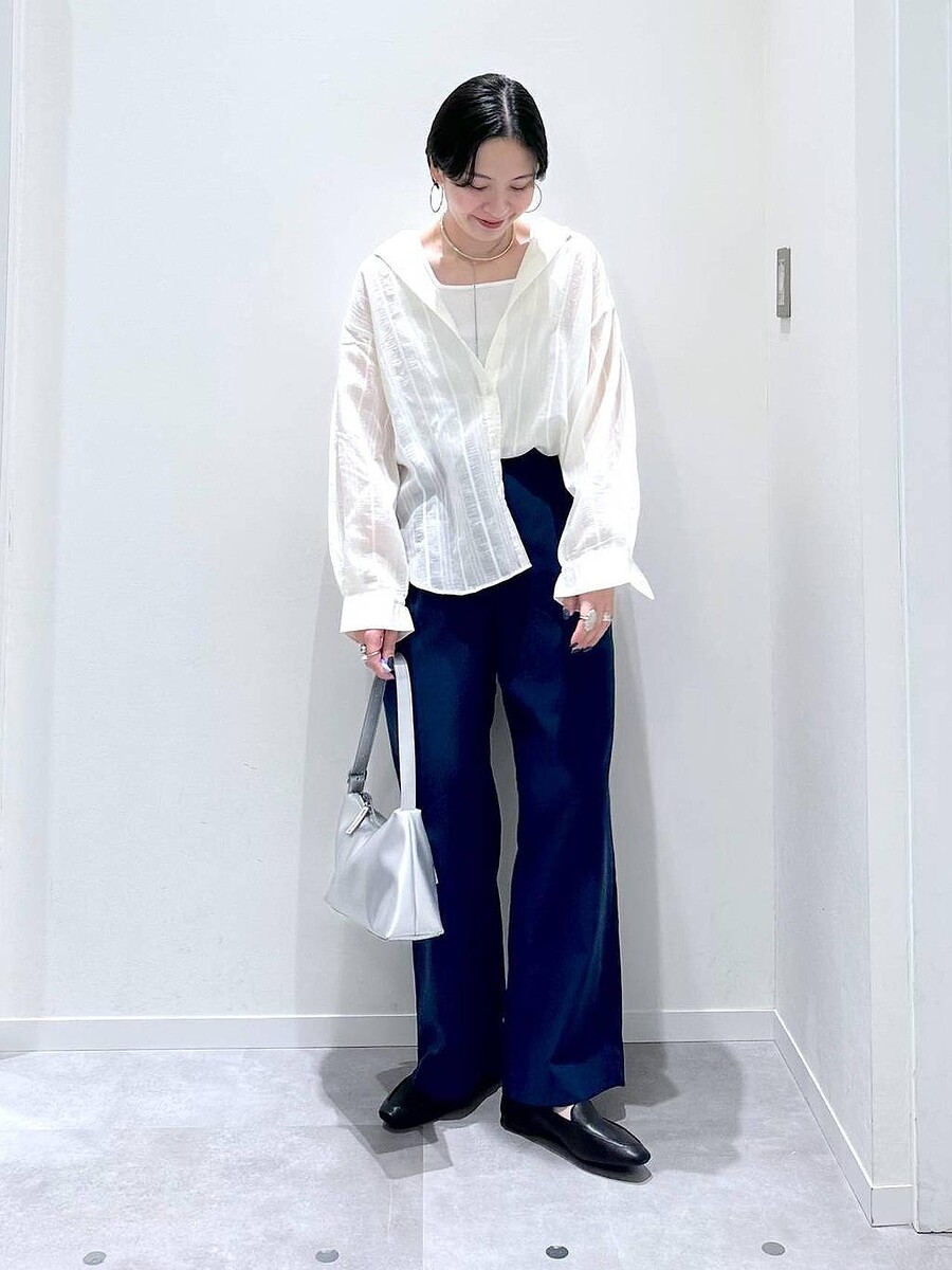 「こんなオシャレな着方あるんだ♡」【グローバルワークのシャツ】でコーデ格上げ！
