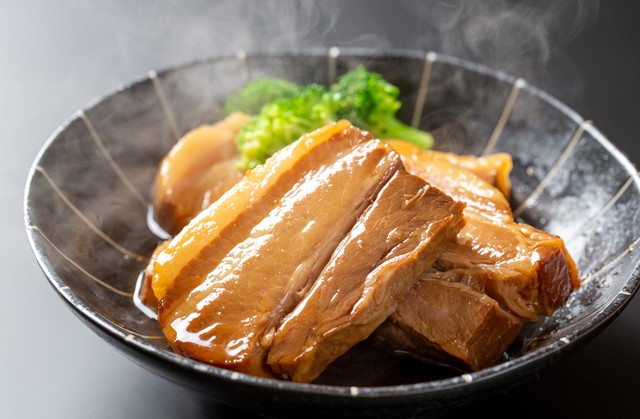 「豚の角煮」をアレンジして…炊き込みご飯に? 仕上げにはドレッシング、食欲そそるレシピ話題