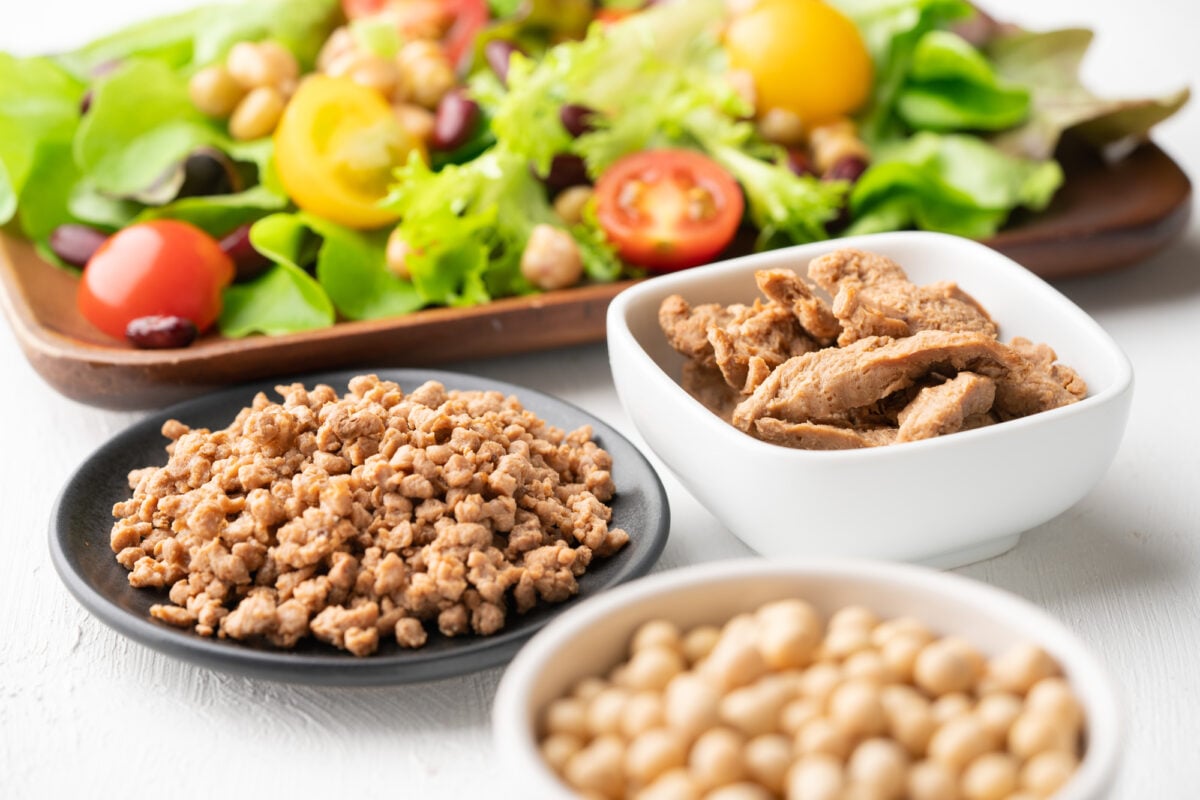 ヘルシーって聞くけど…「大豆ミート」食べ過ぎるとかえって太る? “意外な盲点”とは 管理栄養士が解説