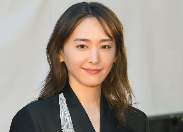 新垣結衣らを抑えた〝クールビューティー〟が圧倒的1位!「理想の顔だと思う女性芸能人」