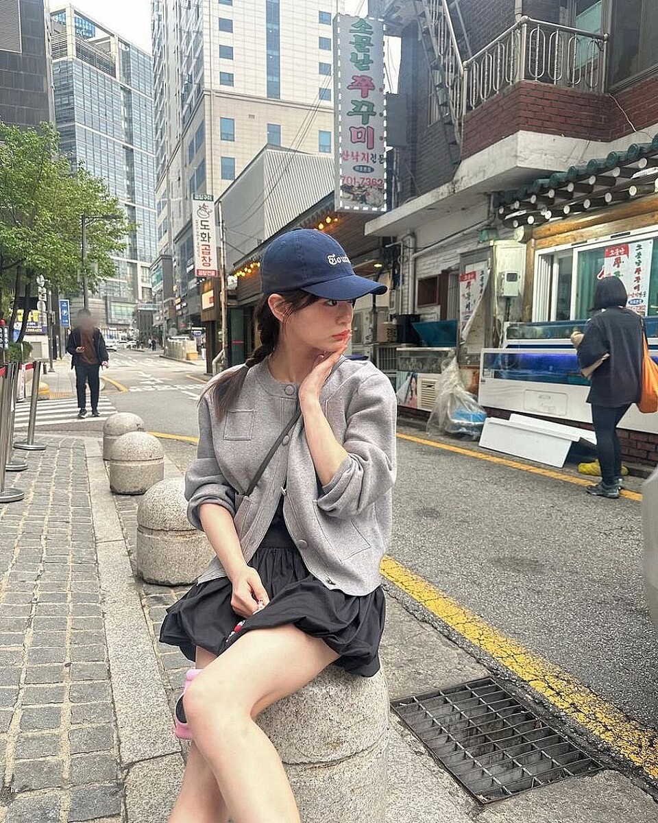 「その着せ替え人形は恋をする」主演の22歳女優 白い太腿眩しい?美少女コーデ?に反響「素敵な美脚」「編み込みcute」「ガーリーっぽい感じも可愛い」