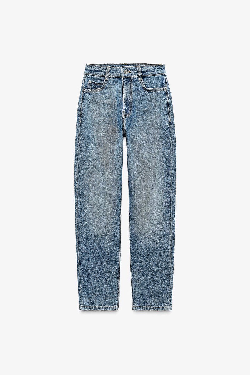 今、【ZARA】で爆売れ中ーーッ! 完売前に1本は欲しい♡「人気ジーンズ」