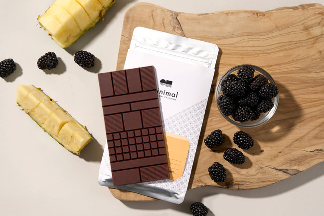 「チョコレート×クラフトビール」で新しい大人のペアリング。Minimalより初夏限定「SEASONAL ペルー75%」が登場!
