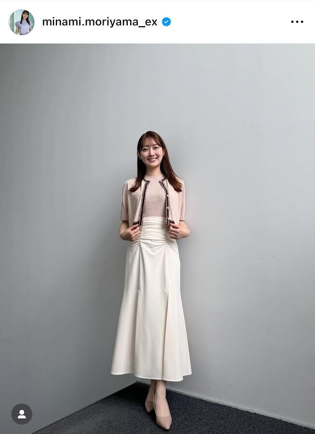 森山みなみアナ、ピタッとニットコーデがお似合い!「もりみなスマイル可愛すぎる」「あいかわらず美しい」の声