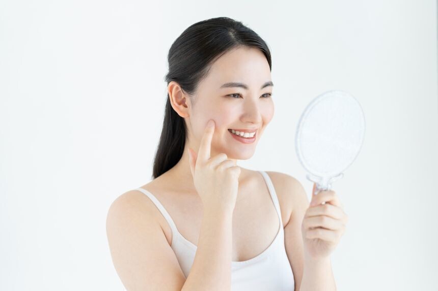 スキンケアと美容医療の違いとは?目的別に選ぶ“美肌ケア”の最適解