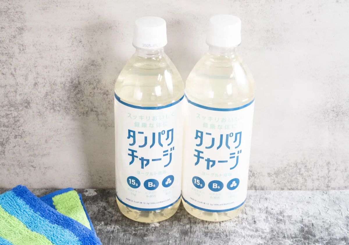 【ファミマ限定】ペットボトルのプロテイン飲料「タンパクチャージ」が登場 – タンパク質15g、ビタミンB6とコラーゲンも配合