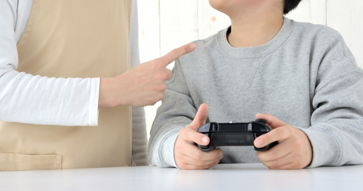 【菜花 明芽】小4息子の友達が悪ふざけでグラスを割った…報告したママ友から返ってきた「予想外の一言」