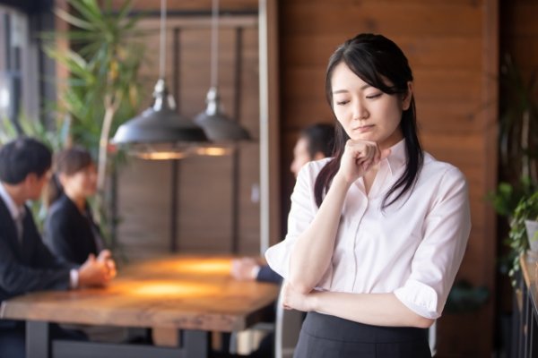 同僚が「難しくてできなーい」と仕事拒否、上司は放置…「できる人」ばかり仕事を押し付けられ、不公平極まりない職場