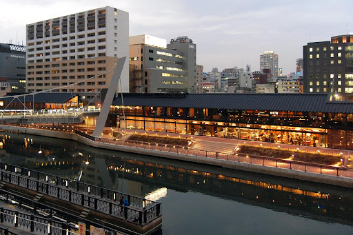 【NEW OPEN】堀江リバーサイドに広がる夜景と美食。江戸前鮨和食「堀江燈花」6/10(火)リニューアルオープン!近代的モダン個室とリバービューシートで、大人のデートや特別な夜にふさわしい空間が誕生