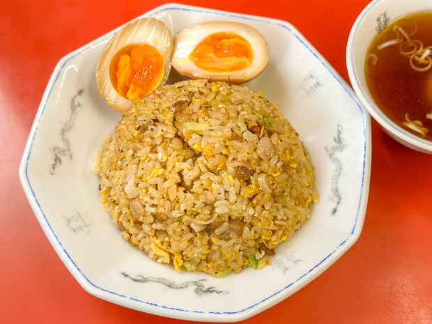 東京のチャーハンマニアが激推しする神保町の町中華『成光』のチャーハンのすごさとは?