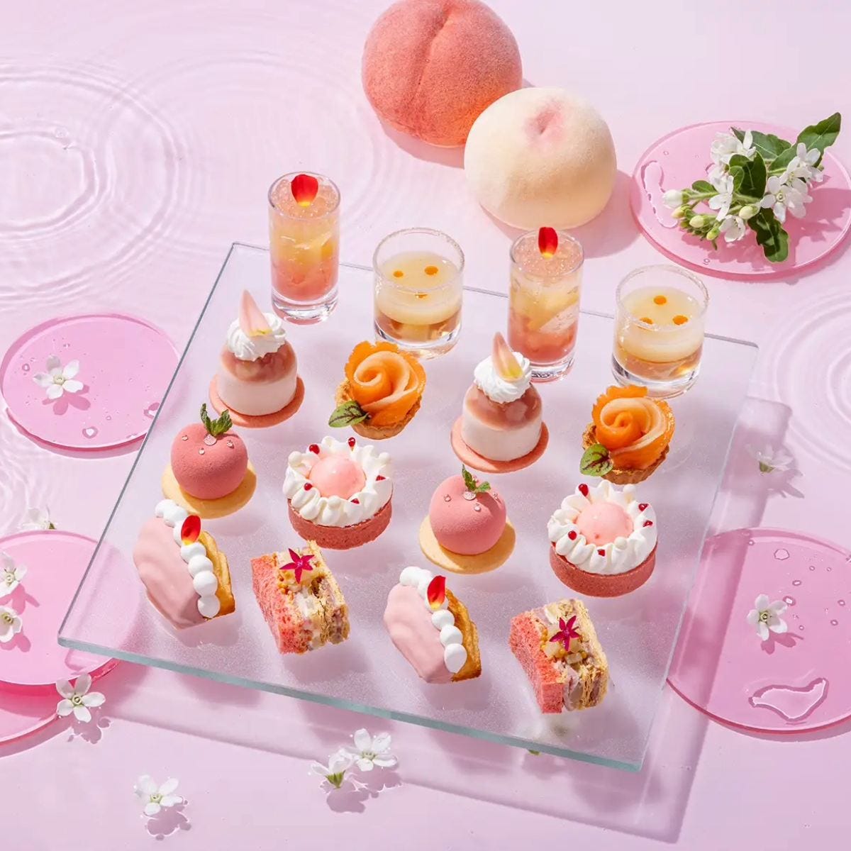 東京のかわいいピーチアフタヌーンティー5選!旬の桃をふんだんに使ったスイーツやセイボリーを堪能