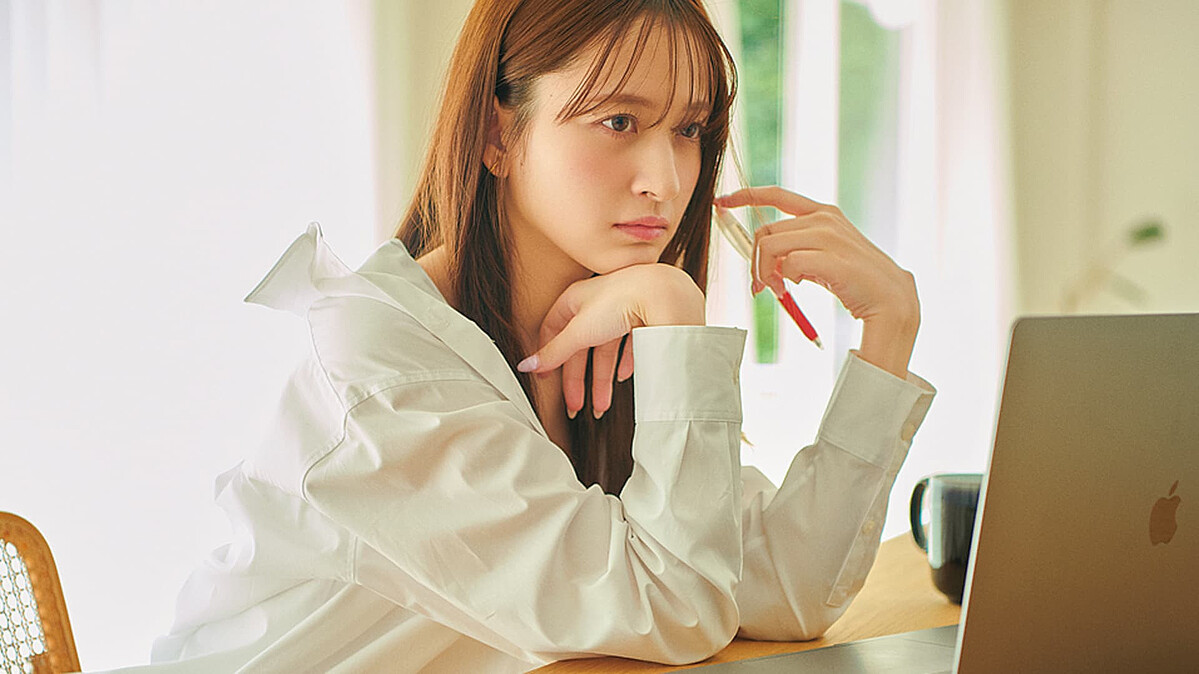 【男子の本音】同期の男はみんな沼ってた!?“沼らせ女子”の性格を徹底調査!
