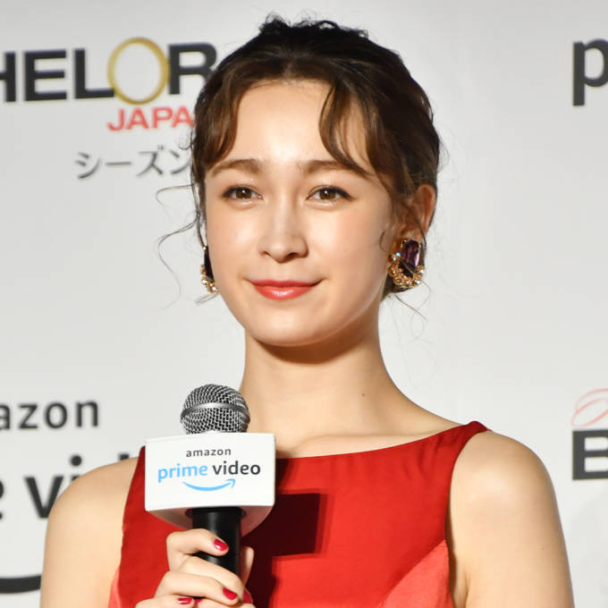 藤井サチ「これさえあればいい」リピ4本目!ファッションに合わせやすい愛用リップカラー