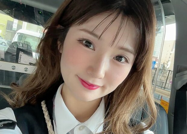 「タクシー界の天使」可愛すぎるタクシードライバーに衝撃「美人さん!」