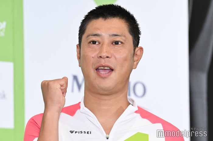 パンサー尾形の妻、100足以上収納の自宅シューズクローゼット披露「圧巻」「靴屋さんみたい」の声