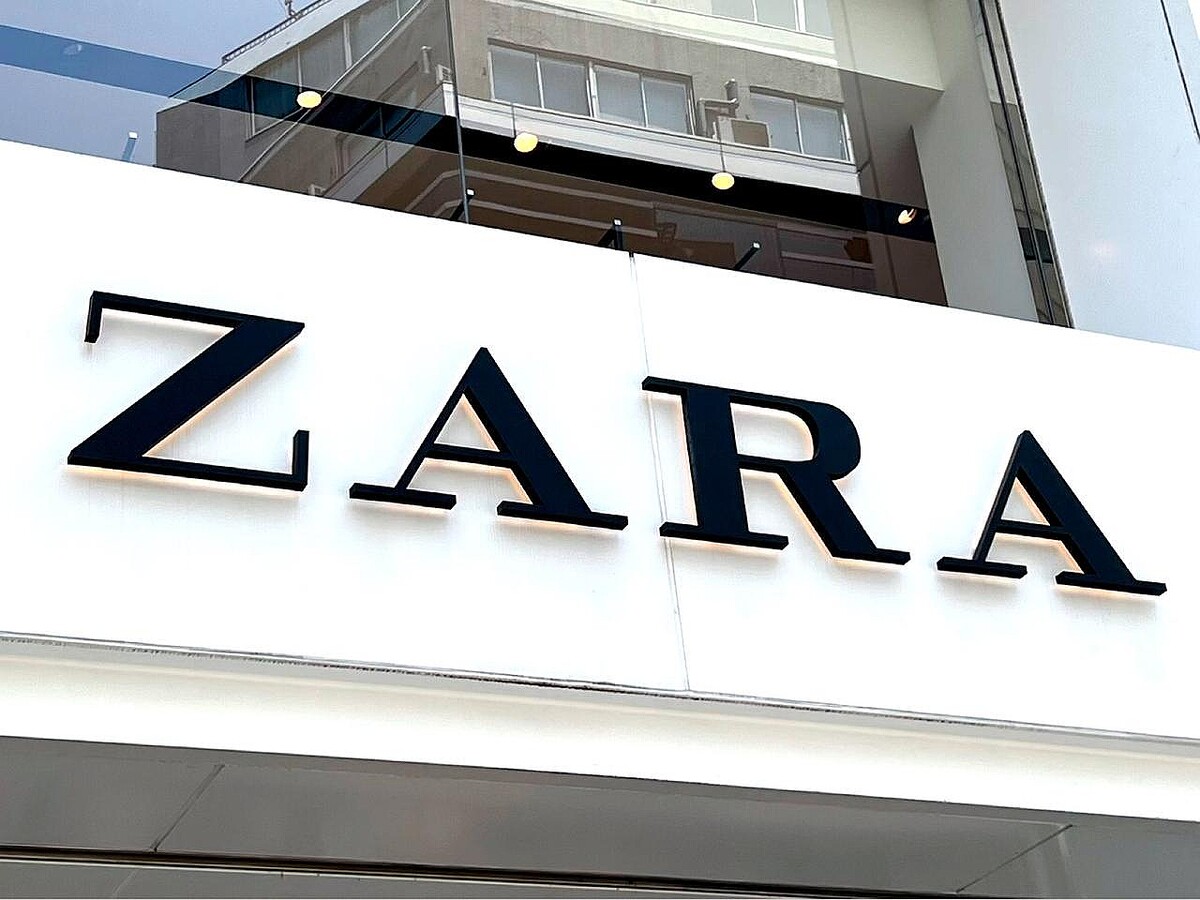 普通のノースリよりこっち!【ZARA】大人の洗練見え♡「ひと癖トップス」