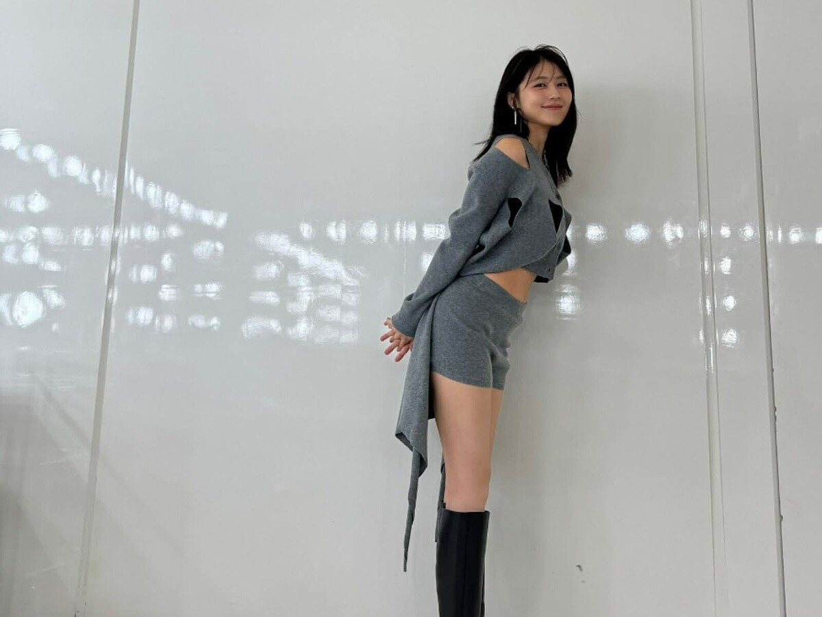 「これは加工してない?」有村架純、おなか&美太もも見せコーデ披露に「羨ましい通り越して神々しい」の声