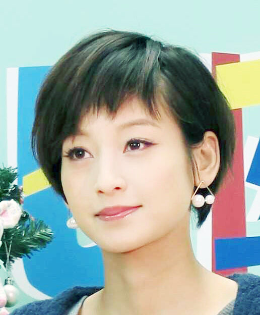 「呆然」西山茉希、自転車のカゴから卵パックを落とす悲劇…「不幸中の幸い」割れてしまった卵の行く末は…?