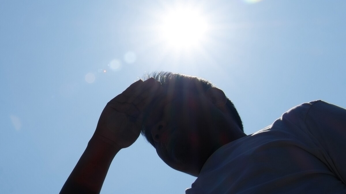 強烈な紫外線は髪を細くし、秋の抜け毛の原因に。夏の間にやっておきたい抜け毛・薄毛を防ぐケア