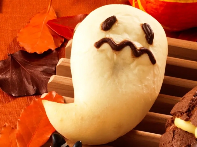 ロイズ直営店でハロウィン限定パン登場!