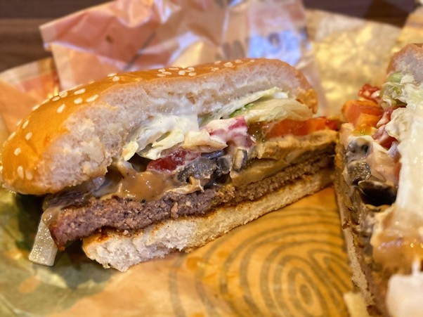 バーガーキングの秋がうますぎる!「マッシュルームワッパー」を全増しで食べてみた結果